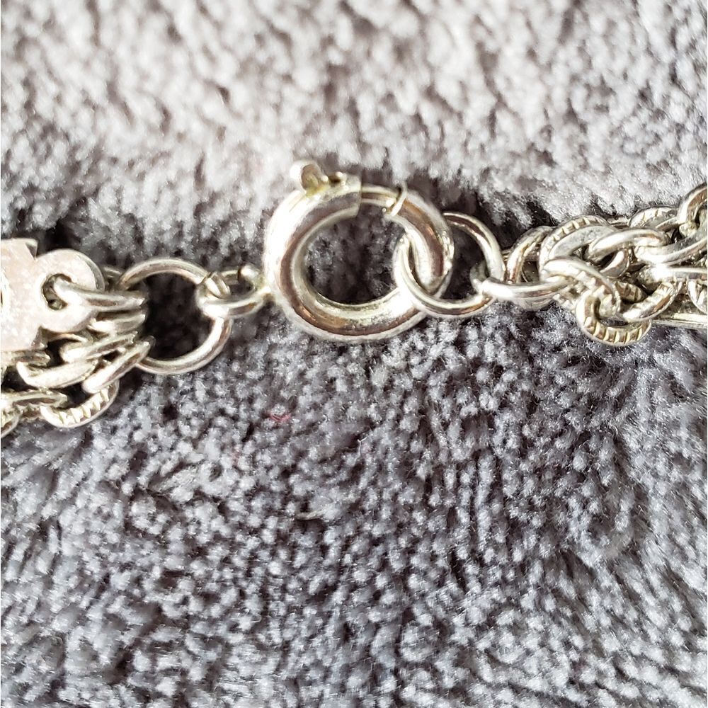 Pretty Silvertone Vintage Necklace 26" - Picture 7 of 7
